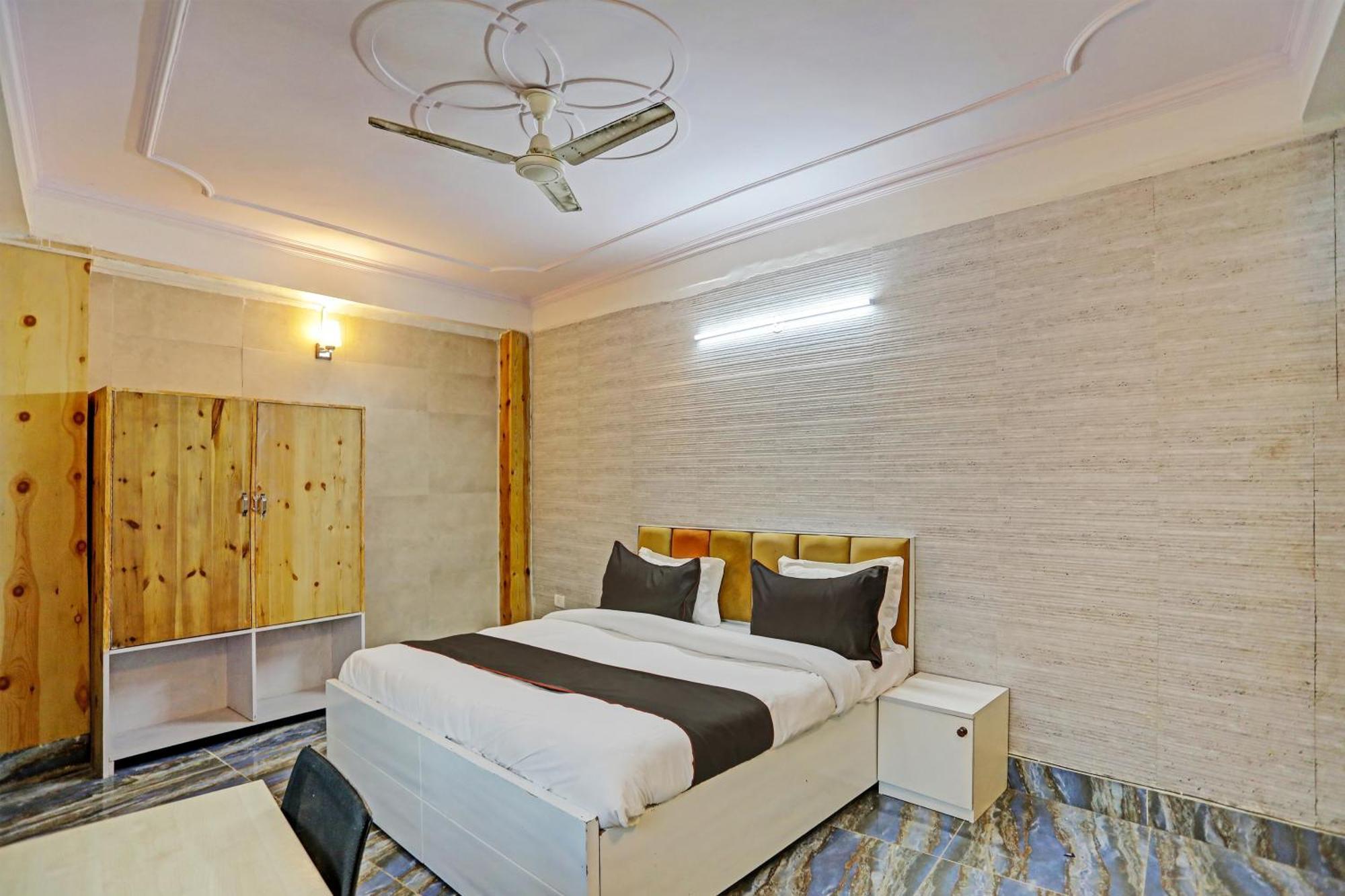 Umen Hotel Nearest Sector 66 Noida Eksteriør billede